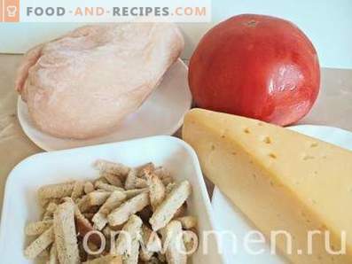 Kana, juustu, tomatite ja kreekeritega salat