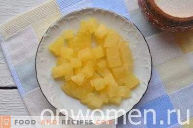 Pineapple puffs