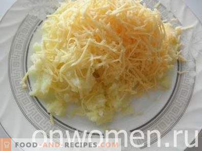Profiteroles com recheio de batata e queijo