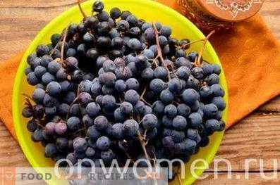 Sinise viinamarjade kompott talveks